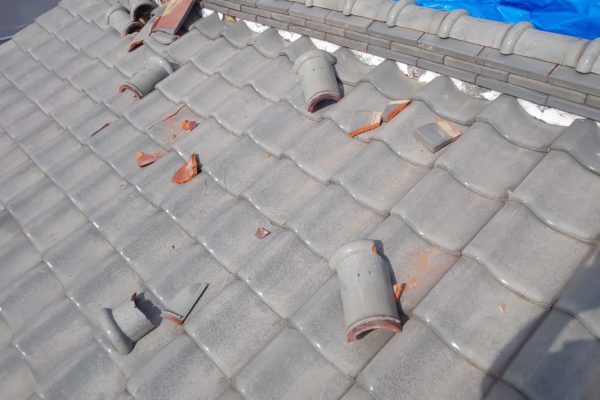 愛知県みよし市　屋根工事　屋根葺き替え工事　ガルバリウム鋼板製横葺き屋根 (2)